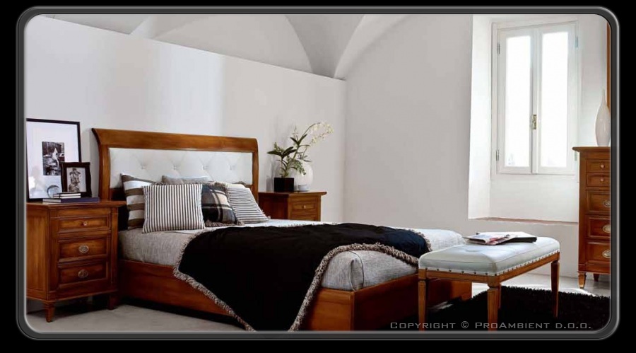 Klasična masivna spalnica češnja