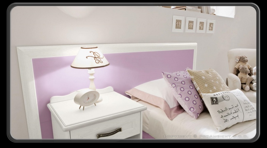 dekliška soba bela/roza kombinacija